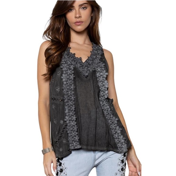 POL Tops - POL Washed Out Black (Charcoal Gray) Floral Embroidery Summer Top Size M